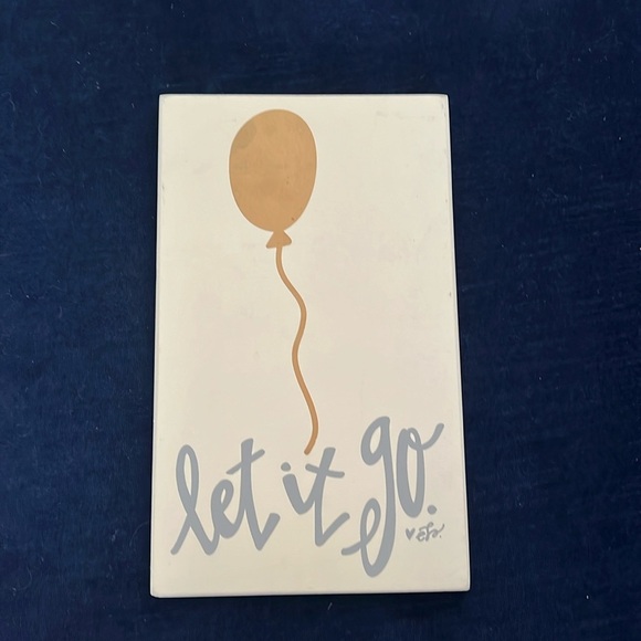 6x10 wood plaque “let it go” - Picture 1 of 2